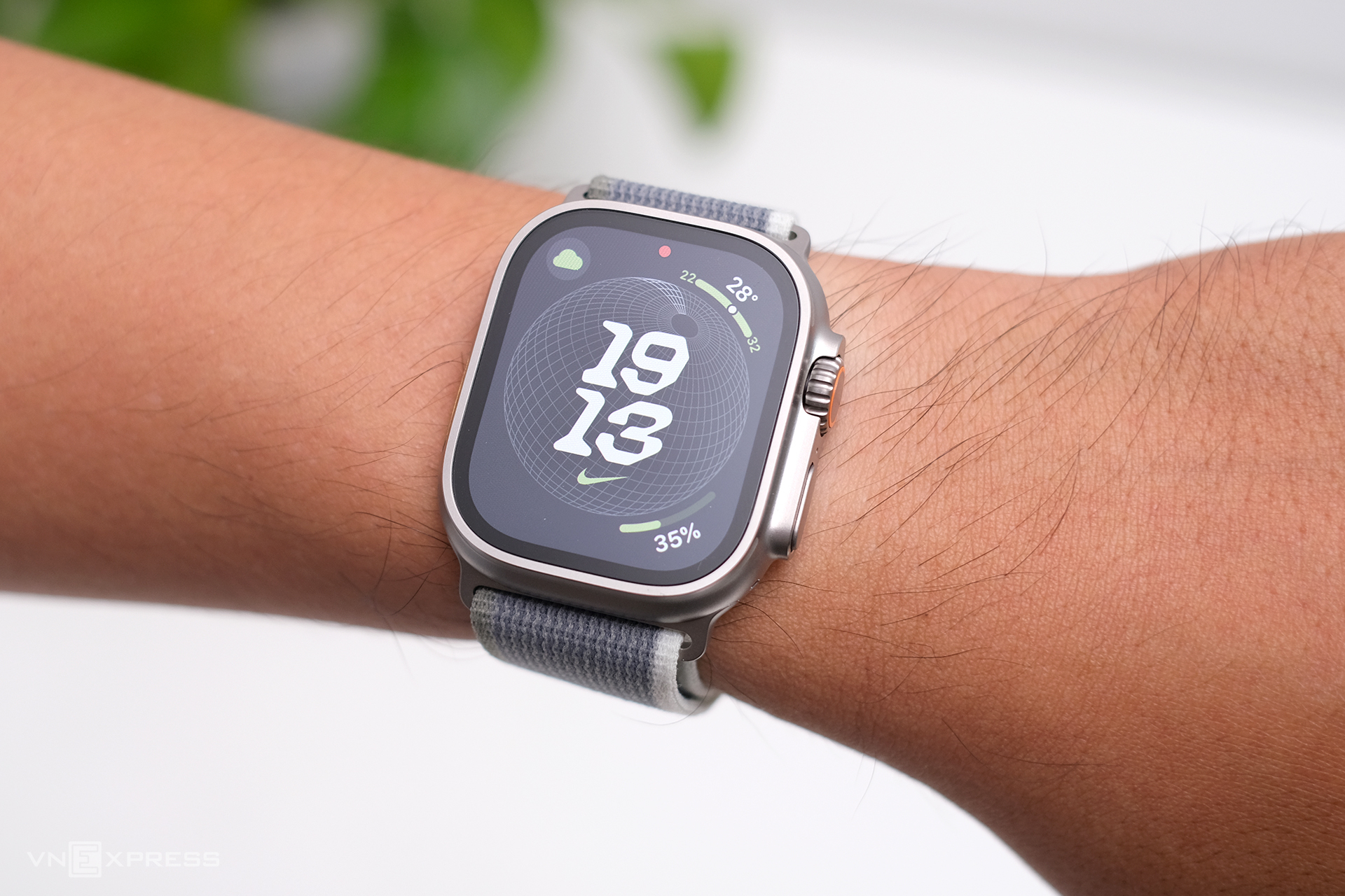 Apple Watch Ultra 2. Ảnh: Tuấn Hưng