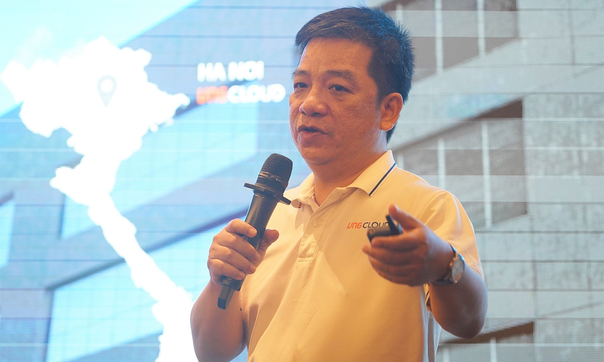Ông Trần Anh Nhân chia sẻ tại sự kiện. Ảnh: Lưu Quý