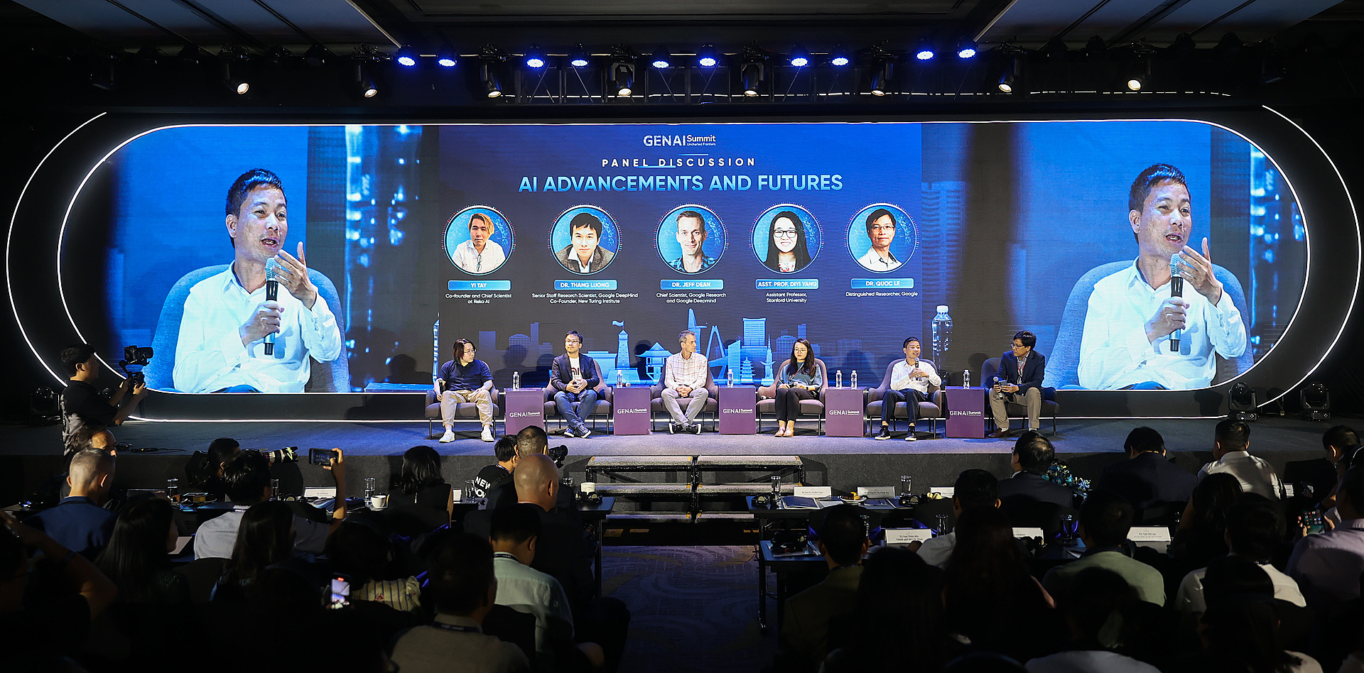 Tiến sĩ Quốc Lê tại sự kiện GenAI Summit 2024, diễn ra hôm 18/8, tại TP HCM. Ảnh: NTI
