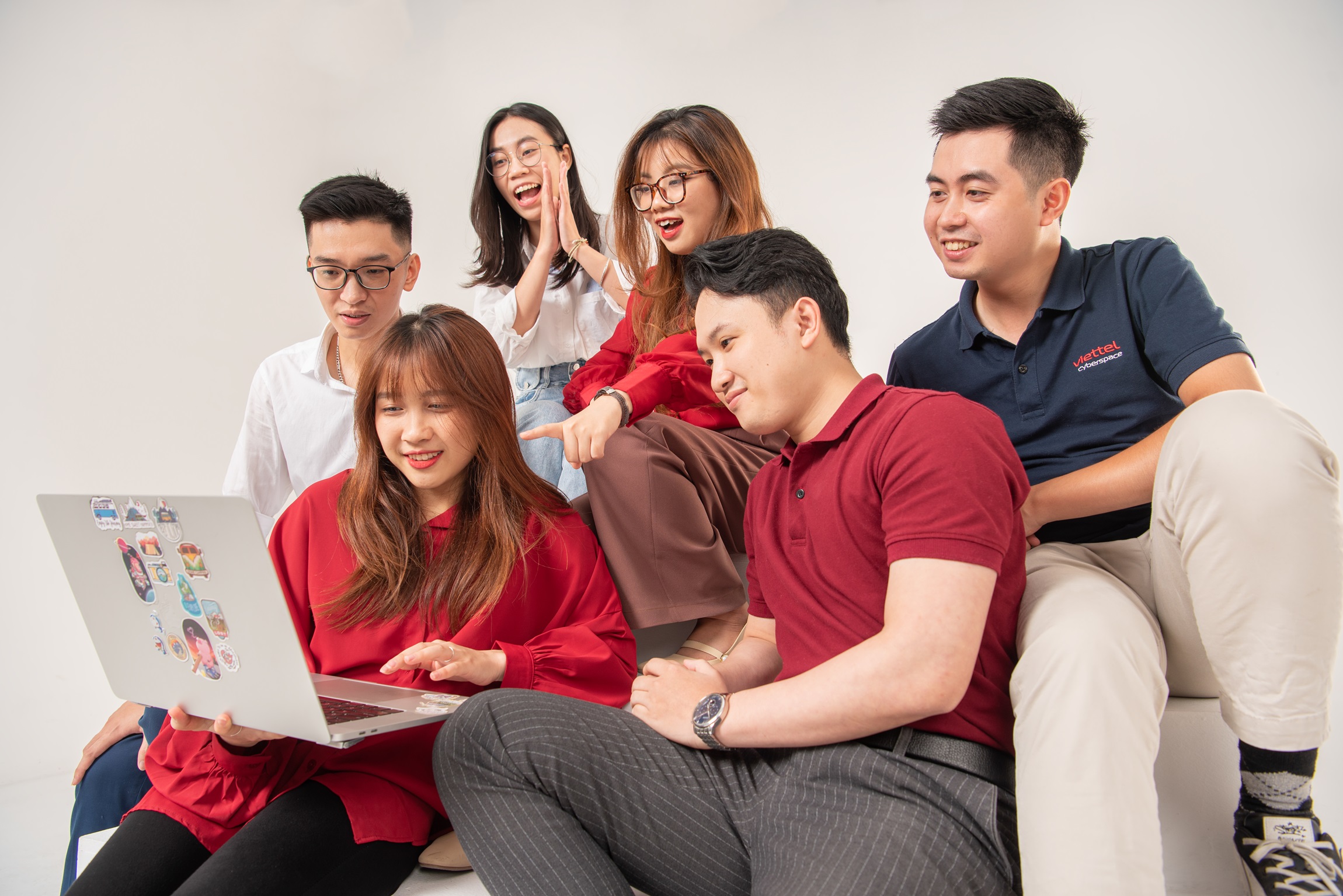 Nhân sự lập trình viên trẻ tại Viettel. Ảnh: Viettel