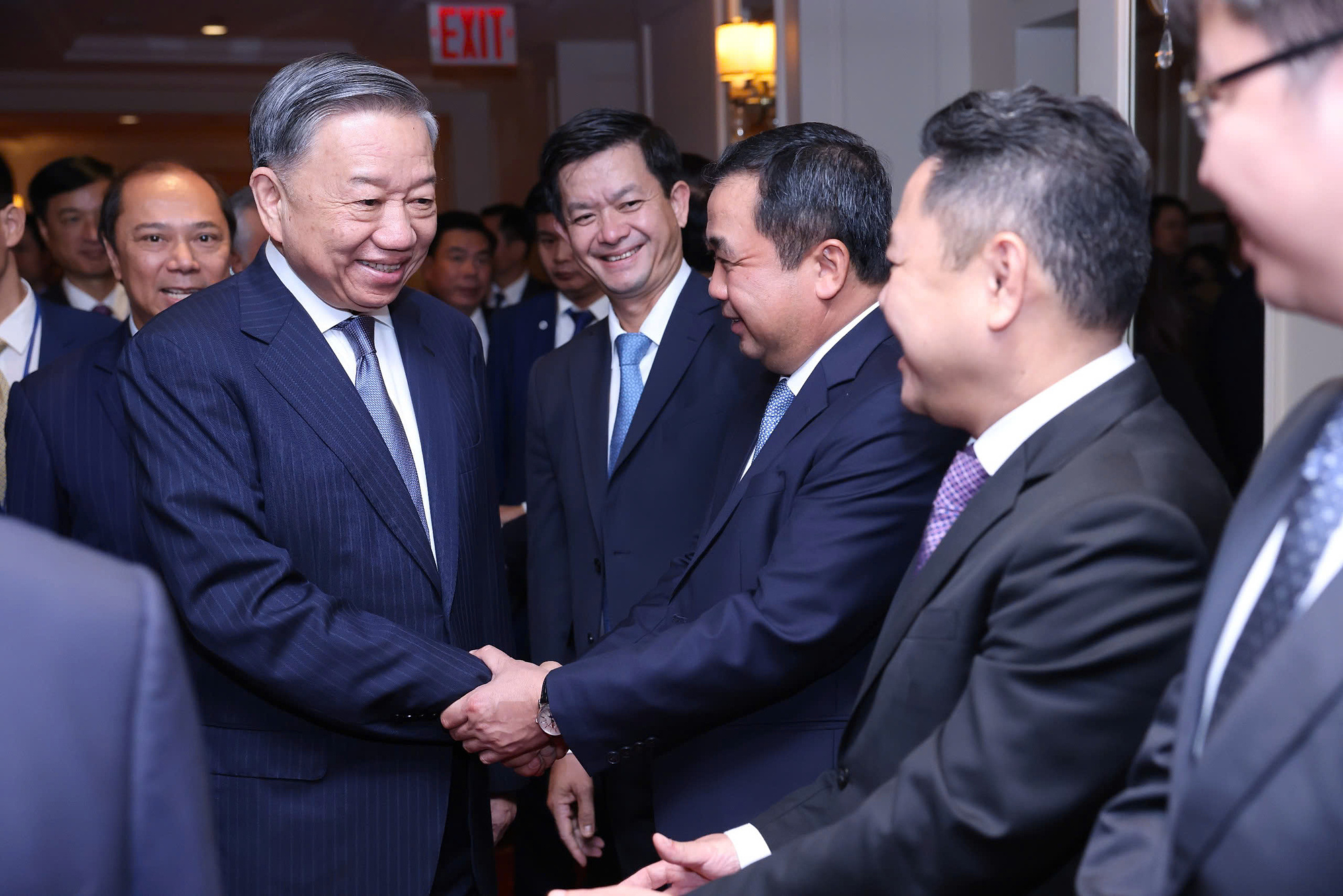 Tổng Bí thư, Chủ tịch nước Tô Lâm đến dự tọa đàm Tăng cường hợp tác Việt - Mỹ trong phát triển công nghiệp bán dẫn và trí tuệ nhân tạo tại New York do FPT tổ chức ngày 22/9. Ảnh: TTXVN/Lâm Khánh