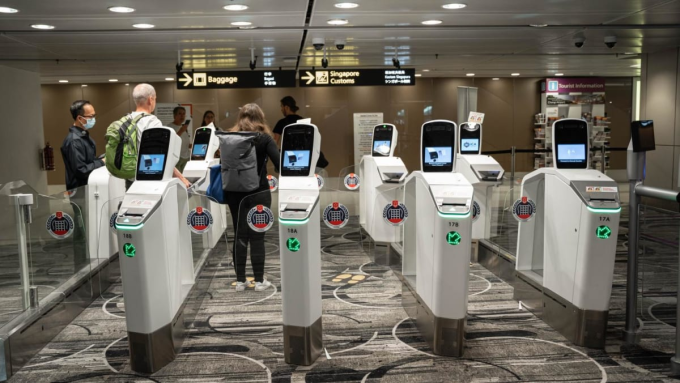 Một làn nhập cảnh tự động tại sân bay Changi. Ảnh: ICA