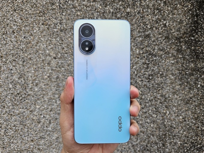 Oppo A18. Ảnh: Huy Đức