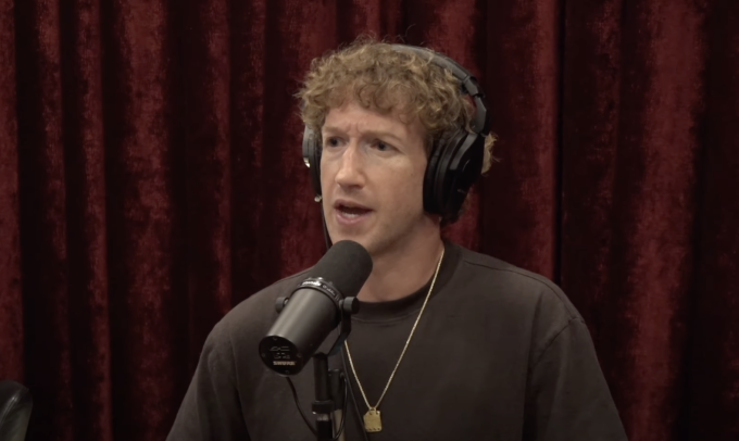 CEO Meta Mark Zuckerberg trong podcast The Joe Rogan Experience. Ảnh: YouTube/Joe Rogan