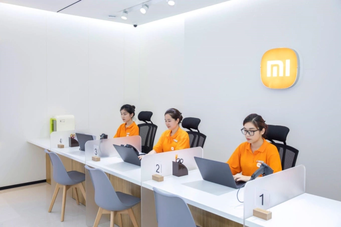 Nhân viên tổng đài chịu trách nhiệm tư vấn online. Ảnh: Xiaomi