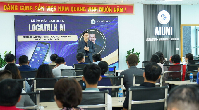 Lễ ra mắt bản beta LocaTalk AI ngày 14/9. Ảnh: LocaAI