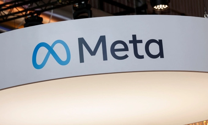 Logo Meta được chụp ở Paris, Pháp, hồi tháng 6/2022. Ảnh: Reuters