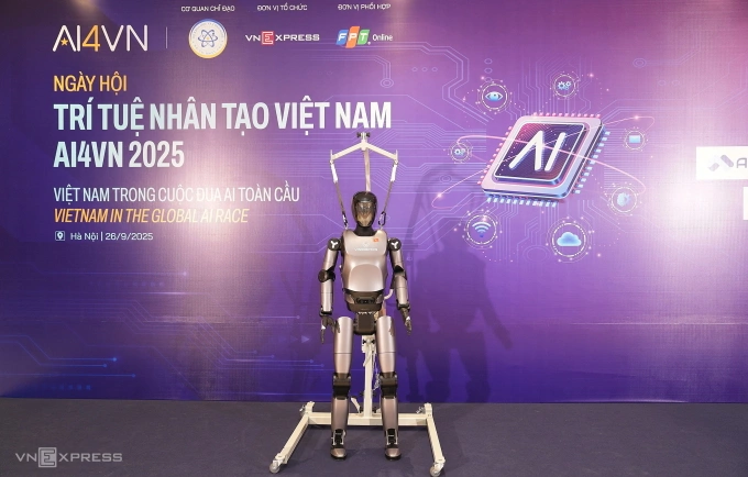Robot hình người xuất hiện tại AI4VN 2025. Ảnh: Đức Anh