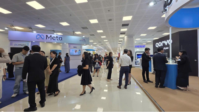 Nhiều đơn vị lớn như Meta, Google cùng các doanh nghiệp công nghệ tham gia sự kiện VIIE 2025. Ảnh: Lacbird
