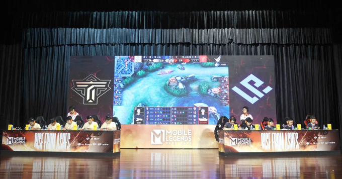Không gian thi đấu tại Giải vô địch quốc gia Mobile Legends: Bang Bang Vietnam Championship (VMC) 2024. Ảnh: Quỳnh Trần
