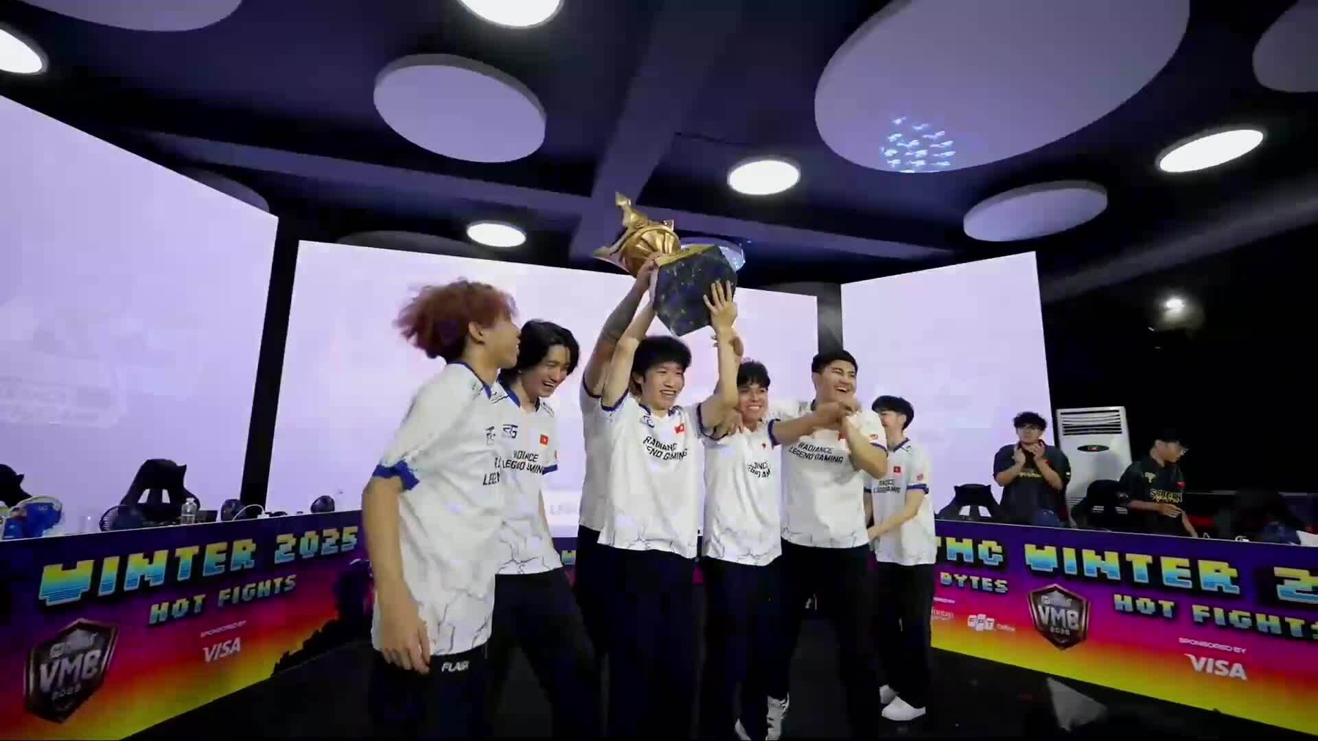 RLG SE giành cúp vô địch Visa VMC Winter 2025