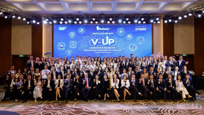 Đội ngũ ban dự án V-Up VitaDairy. Ảnh: VitaDairy